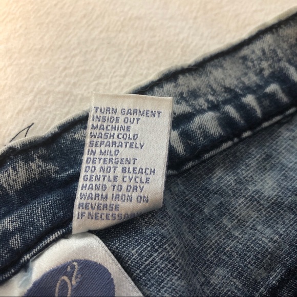 Vintage DG2 by Diane Gilman Acid Wash Jeans - Picture 6 of 6